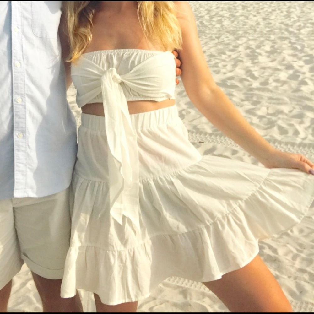 White two piece set
